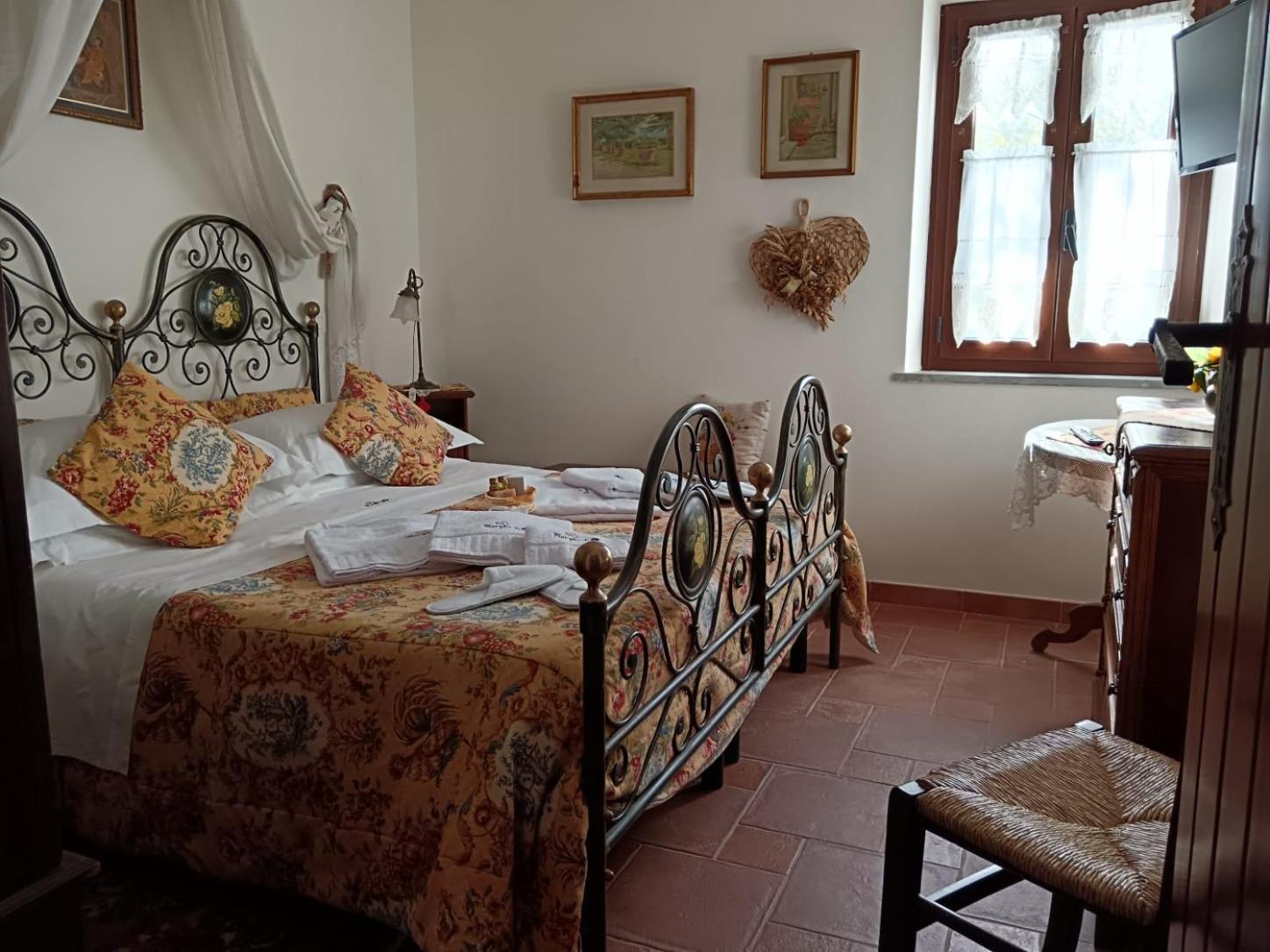 Bed And Breakfast Margherita & Home Restaurant Gerano Eksteriør billede